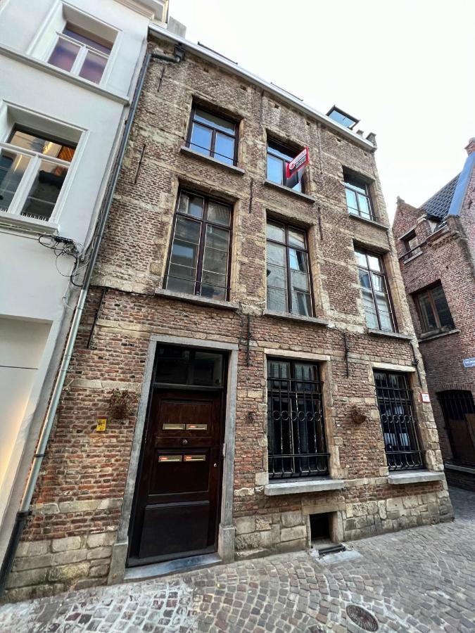 Authentic Apartment In The Heart Of Antwerp Exterior photo
